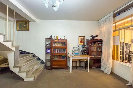 Casa para alugar com 190m², 3 quartos e 2 vagasSala