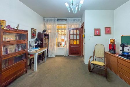 Casa para alugar com 190m², 3 quartos e 2 vagasSala