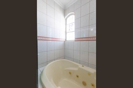 Casa para alugar com 720m², 6 quartos e 8 vagasBanheiro da Suíte 4