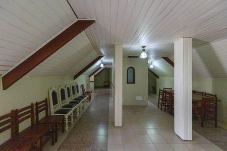 Casa para alugar com 720m², 6 quartos e 8 vagasÁrea comum - Salão de festas