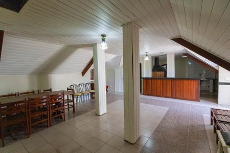 Casa para alugar com 720m², 6 quartos e 8 vagasÁrea comum - Salão de festas