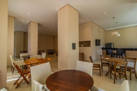 Apartamento à venda com 71m², 2 quartos e 1 vagaÁrea comum