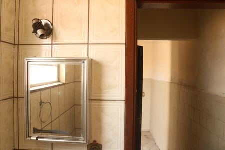 Casa à venda com 492m², 4 quartos e 1 vagaCasa 1 - Banheiro