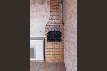 Casa à venda com 296m², 4 quartos e 2 vagasSalão coberto do terraço - Churrasqueira