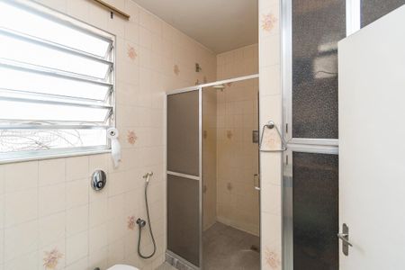 Casa à venda com 296m², 4 quartos e 2 vagasBanheiro da Suíte