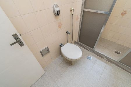 Casa à venda com 296m², 4 quartos e 2 vagasBanheiro Social 1