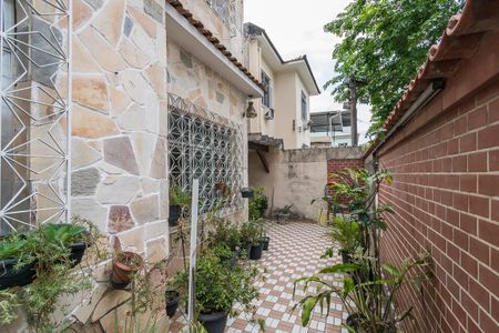 Casa à venda com 296m², 4 quartos e 2 vagasVaranda e garagem