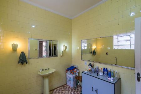 Casa à venda com 296m², 4 quartos e 2 vagasBanheiro Social 2