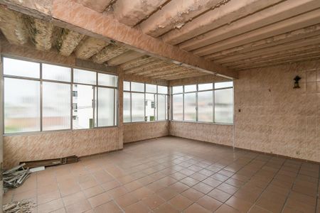 Casa à venda com 296m², 4 quartos e 2 vagasSalão coberto do terraço