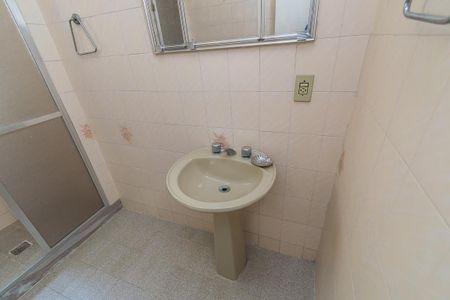 Casa à venda com 296m², 4 quartos e 2 vagasBanheiro Social 1