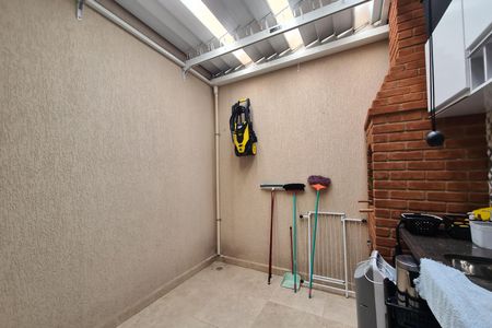 Casa à venda com 95m², 3 quartos e 2 vagas Casa à venda com 95m², 3 quartos e 2 vagasÁrea de Serviço e Churrasqueira