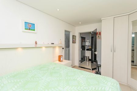 Casa à venda com 209m², 3 quartos e 3 vagas Casa à venda com 209m², 3 quartos e 3 vagasQuarto