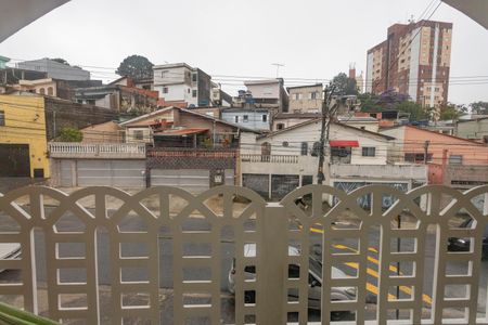 Casa à venda com 209m², 3 quartos e 3 vagas Casa à venda com 209m², 3 quartos e 3 vagasVaranda