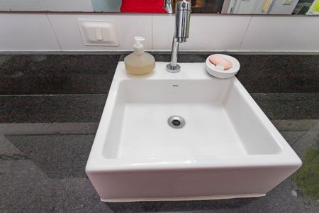 Casa à venda com 209m², 3 quartos e 3 vagas Casa à venda com 209m², 3 quartos e 3 vagasBanheiro