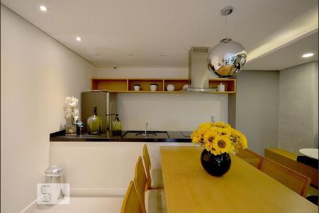 Studio à venda com 35m², 1 quarto e 1 vaga Studio à venda com 35m², 1 quarto e 1 vagaÁrea comum - Salão de Festas