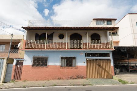 Casa à venda com 47m², 4 quartos e 1 vagaFachada