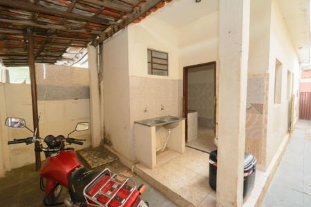Casa à venda com 47m², 4 quartos e 1 vagaCasa 2 - Área de Serviços