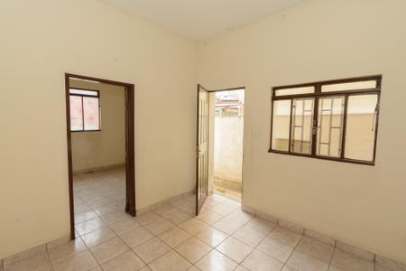 Casa à venda com 47m², 4 quartos e 1 vagaCasa 2 - Sala