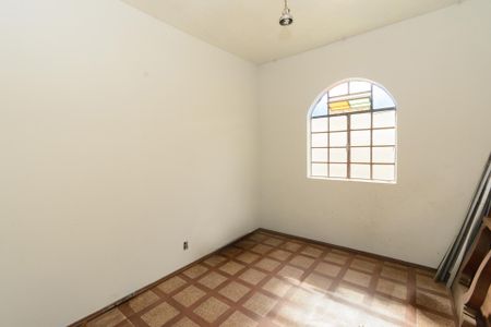 Casa à venda com 47m², 4 quartos e 1 vagaQuarto 2