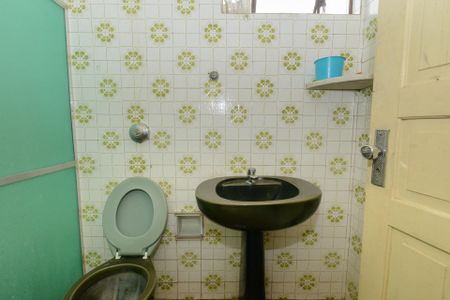 Casa à venda com 47m², 4 quartos e 1 vagaBanheiro Social