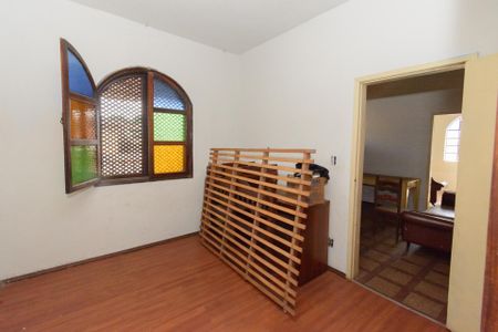 Casa à venda com 47m², 4 quartos e 1 vagaSuíte
