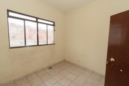 Casa à venda com 47m², 4 quartos e 1 vagaCasa 2 - Quarto