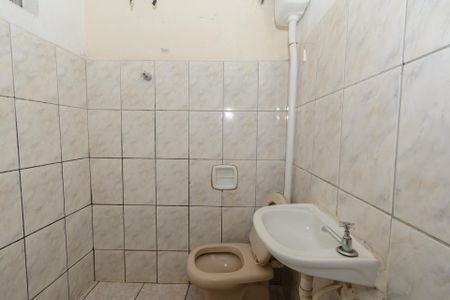 Casa à venda com 47m², 4 quartos e 1 vagaCasa 2 - Banheiro