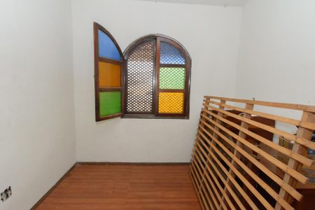 Casa à venda com 47m², 4 quartos e 1 vagaSuíte