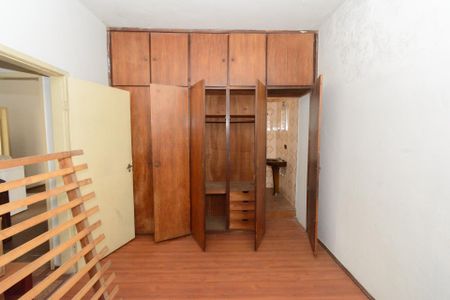 Casa à venda com 47m², 4 quartos e 1 vagaSuíte