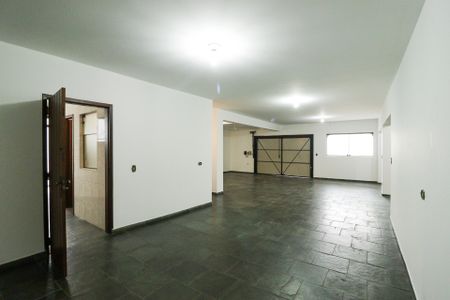 Casa à venda com 362m², 4 quartos e 5 vagasGaragem
