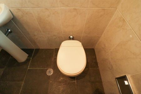 Casa à venda com 362m², 4 quartos e 5 vagasBanheiro da Garagem