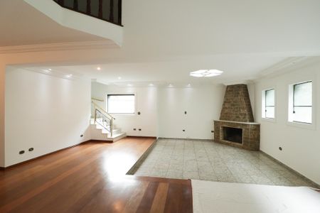 Casa à venda com 362m², 4 quartos e 5 vagasSala