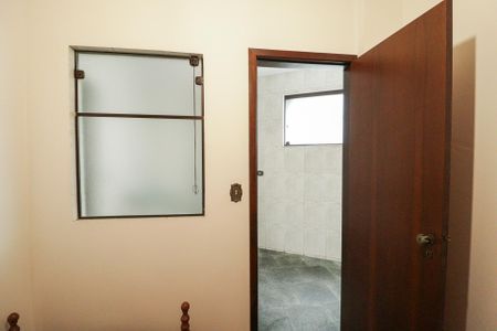 Casa à venda com 362m², 4 quartos e 5 vagasÁrea de Serviço e Banheiro de Serviço