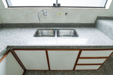 Casa à venda com 362m², 4 quartos e 5 vagasCozinha