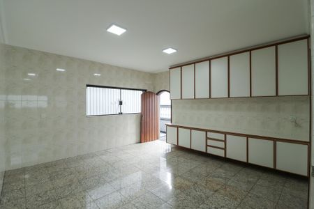 Casa à venda com 362m², 4 quartos e 5 vagasCozinha