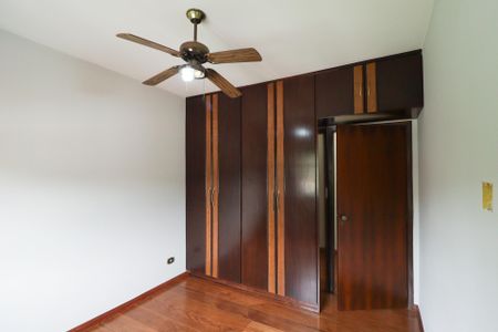 Casa à venda com 362m², 4 quartos e 5 vagasQuarto 2