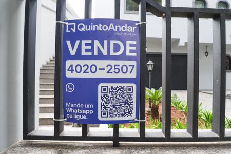Casa à venda com 362m², 4 quartos e 5 vagasPlaca