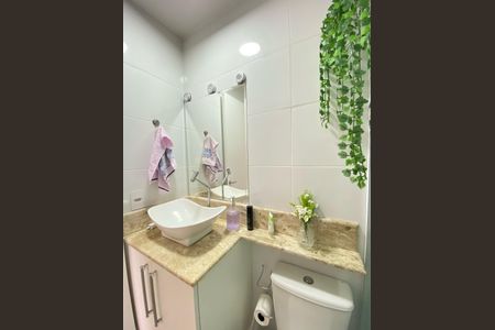 Apartamento à venda com 57m², 2 quartos e 1 vagaBanheiro 2