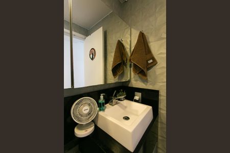 Apartamento à venda com 60m², 3 quartos e 1 vaga Apartamento à venda com 60m², 3 quartos e 1 vagaBanheiro