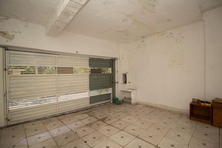 Casa à venda com 300m², 2 quartos e 2 vagas Casa à venda com 300m², 2 quartos e 2 vagasGaragem