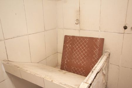 Casa à venda com 300m², 2 quartos e 2 vagas Casa à venda com 300m², 2 quartos e 2 vagasÁrea de Serviço