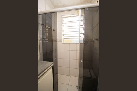 Casa à venda com 300m², 2 quartos e 2 vagas Casa à venda com 300m², 2 quartos e 2 vagasBanheiro