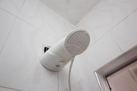 Casa à venda com 300m², 2 quartos e 2 vagas Casa à venda com 300m², 2 quartos e 2 vagasBanheiro de Serviço