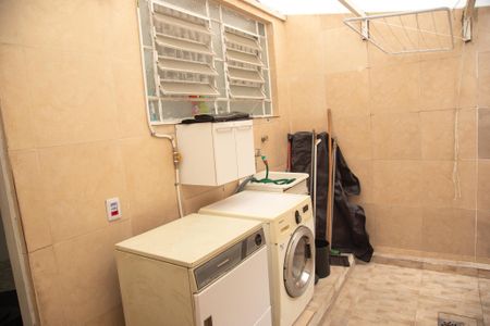 Casa para alugar com 98m², 3 quartos e 1 vagaÁrea de Serviço