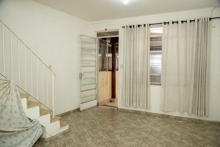 Casa para alugar com 98m², 3 quartos e 1 vagaSala