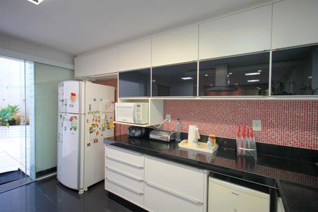 Apartamento à venda com 375m², 5 quartos e 4 vagasCozinha