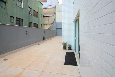 Apartamento à venda com 375m², 5 quartos e 4 vagasVaranda