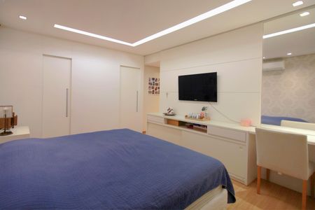 Apartamento à venda com 375m², 5 quartos e 4 vagasSuite1