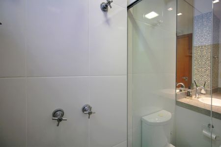 Apartamento à venda com 375m², 5 quartos e 4 vagasBanheiro