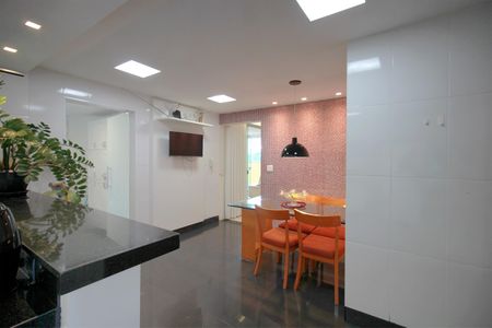 Apartamento à venda com 375m², 5 quartos e 4 vagasCopa